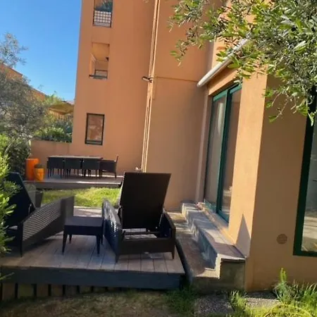 Rez De Jardin Avec Vue à Jean Apartamento